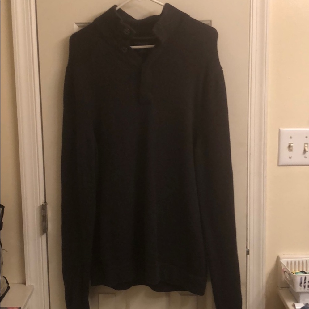 Men’s Banana Republic sweater